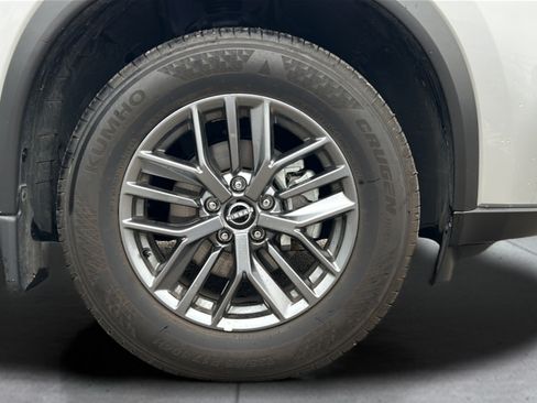 Certified 2025 Nissan Rogue S AWD/4WD image 31