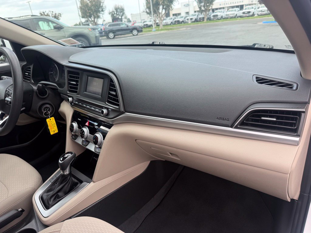 Used 2019 Hyundai Elantra SE FWD image 50