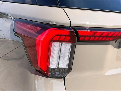 New 2026 Ford Explorer ST-Line AWD/4WD image 14