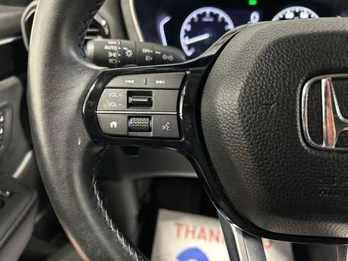 Certified 2024 Honda Pilot Touring image 30