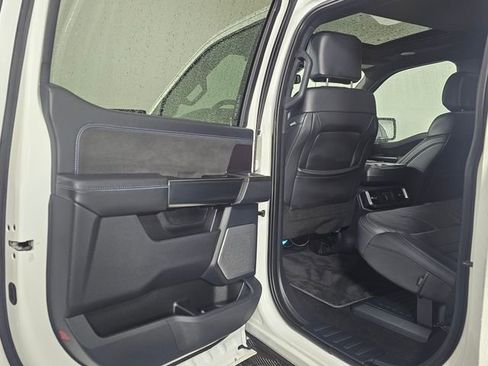 Used 2024 Ford F150 Platinum w/ FX4 Off-Road Package image 17