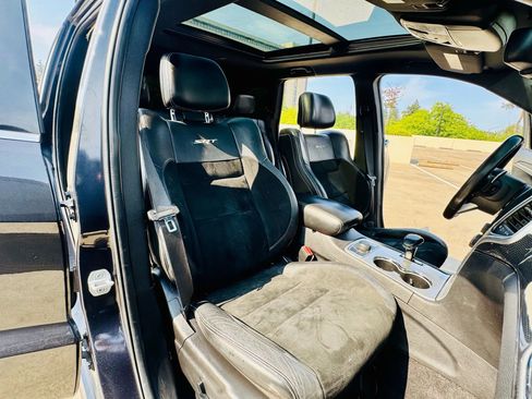 Used 2014 Jeep Grand Cherokee SRT image 31