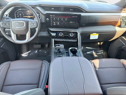 New 2026 GMC Sierra 1500 Denali w/ Denali Reserve Package AWD/4WD image 16