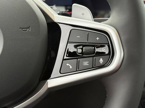 New 2026 BMW 330i Sedan w/ M Sport Package image 23