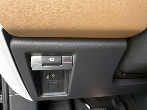 New 2026 Land Rover Defender 110 S AWD/4WD image 27