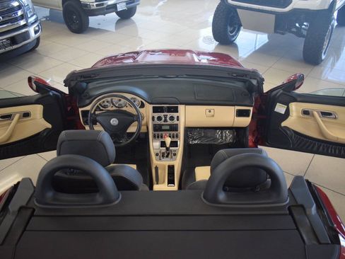 Used 2004 Mercedes-Benz SLK 230 image 51