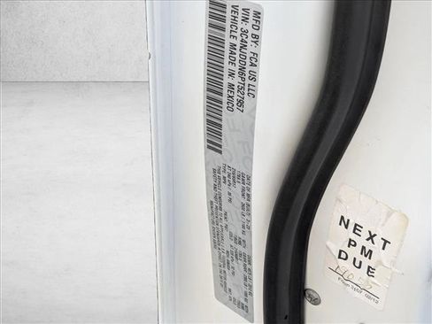 Used 2023 Jeep Compass Trailhawk image 24