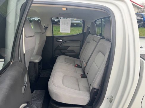 Used 2018 Chevrolet Colorado LT w/ LT Convenience Package image 12