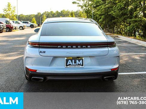 Used 2024 Porsche Panamera 4 w/ Premium Package AWD/4WD image 11