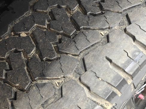 Used 2004 Ford Excursion XLT image 34