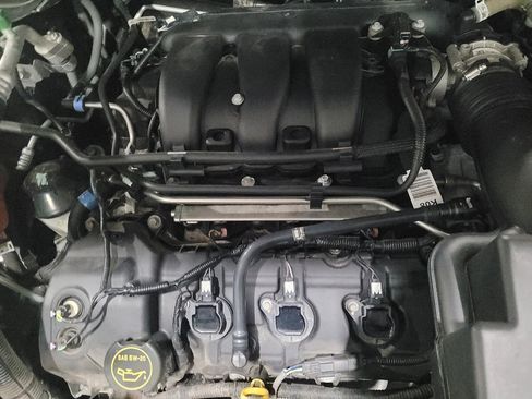 Used 2018 Ford Explorer Limited image 30