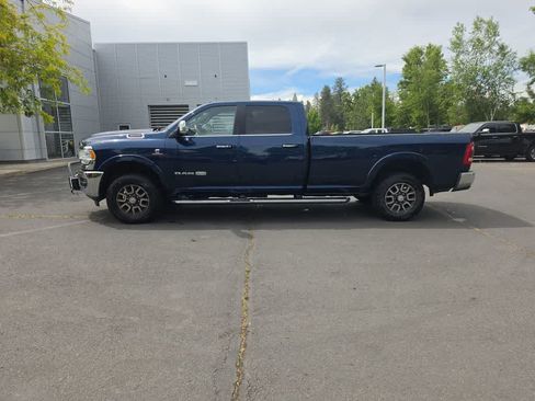 Used 2022 RAM 3500 Limited AWD/4WD image 2