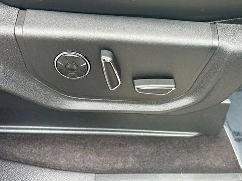 Used 2018 Ford F150 Platinum w/ Technology Package AWD/4WD image 14