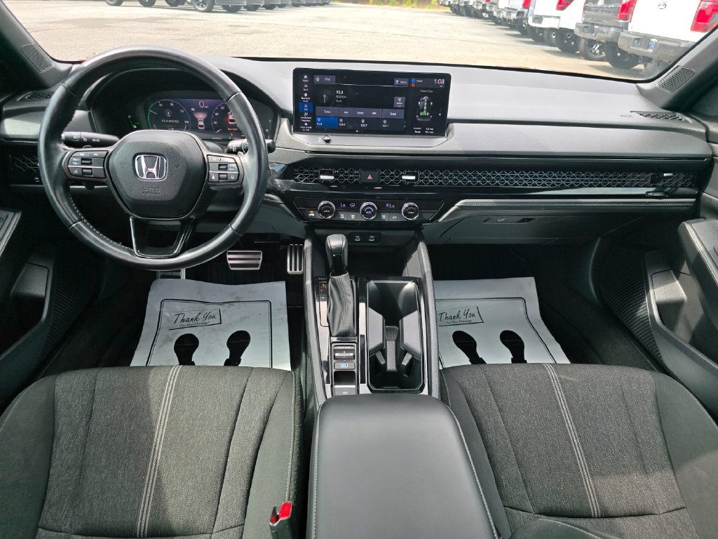 Used 2023 Honda Accord Sport image 3