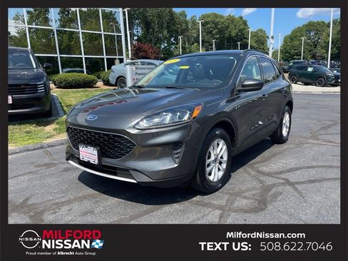 Used 2020 Ford Escape SE AWD/4WD image 1