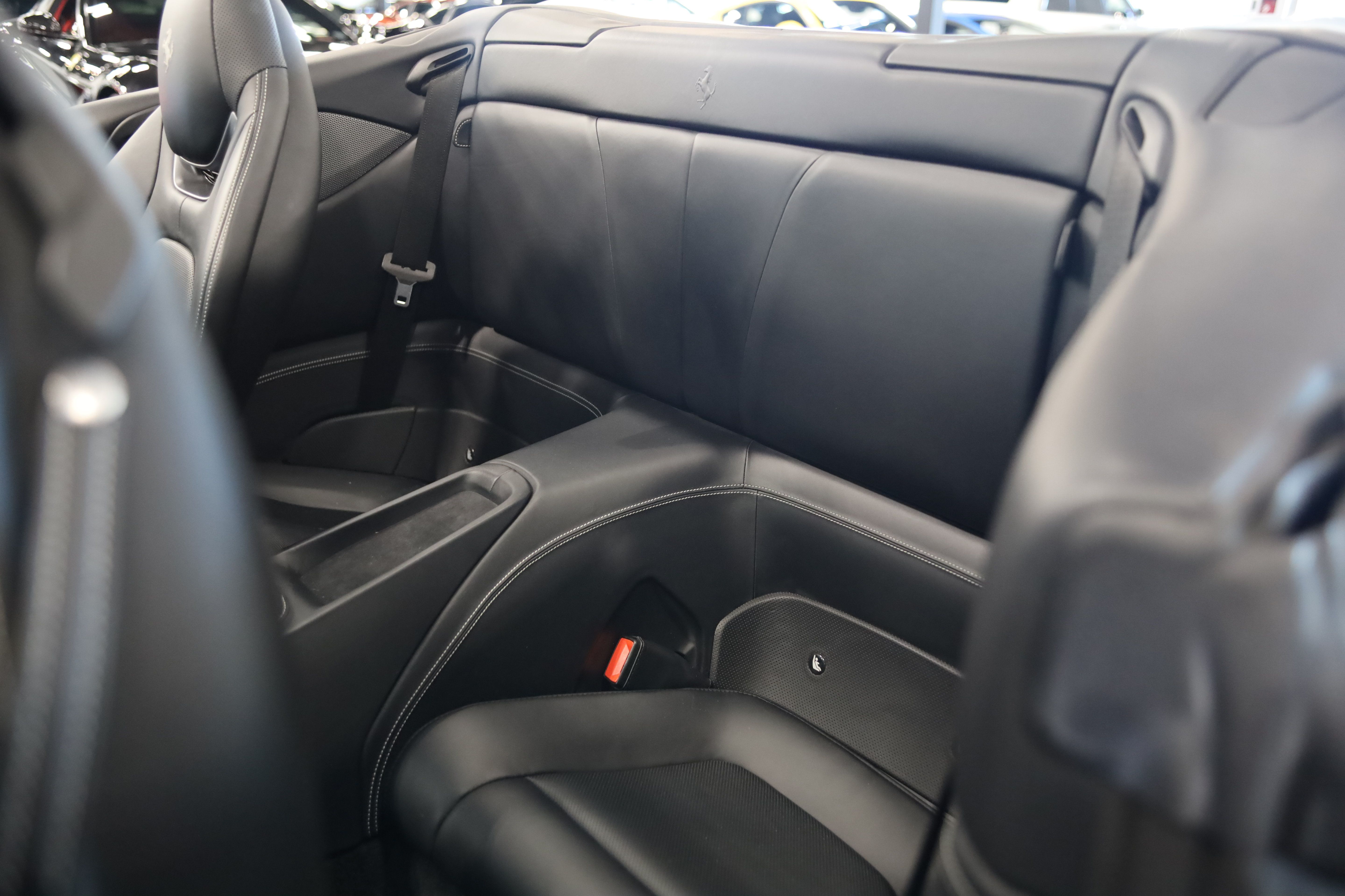 Used 2022 Ferrari Portofino M RWD image 34