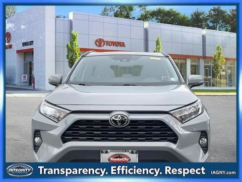 Certified 2021 Toyota RAV4 XLE Premium image 2