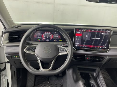New 2026 Volkswagen Tiguan SE AWD/4WD image 12