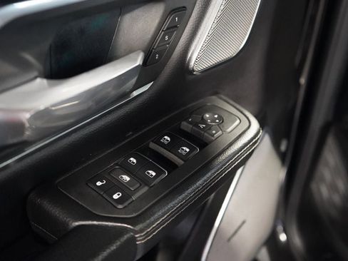 Used 2025 RAM 1500 Laramie AWD/4WD image 23