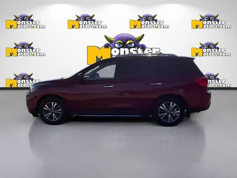 Used 2020 Nissan Pathfinder SL w/ Cargo Package image 8