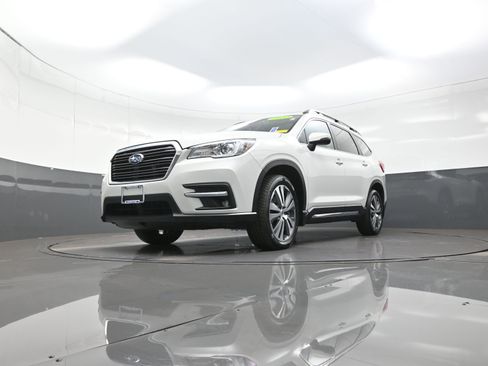 Used 2022 Subaru Ascent Limited w/ Technology Package image 11