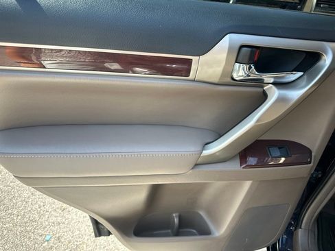 Used 2018 Lexus GX 460 Premium AWD/4WD image 23