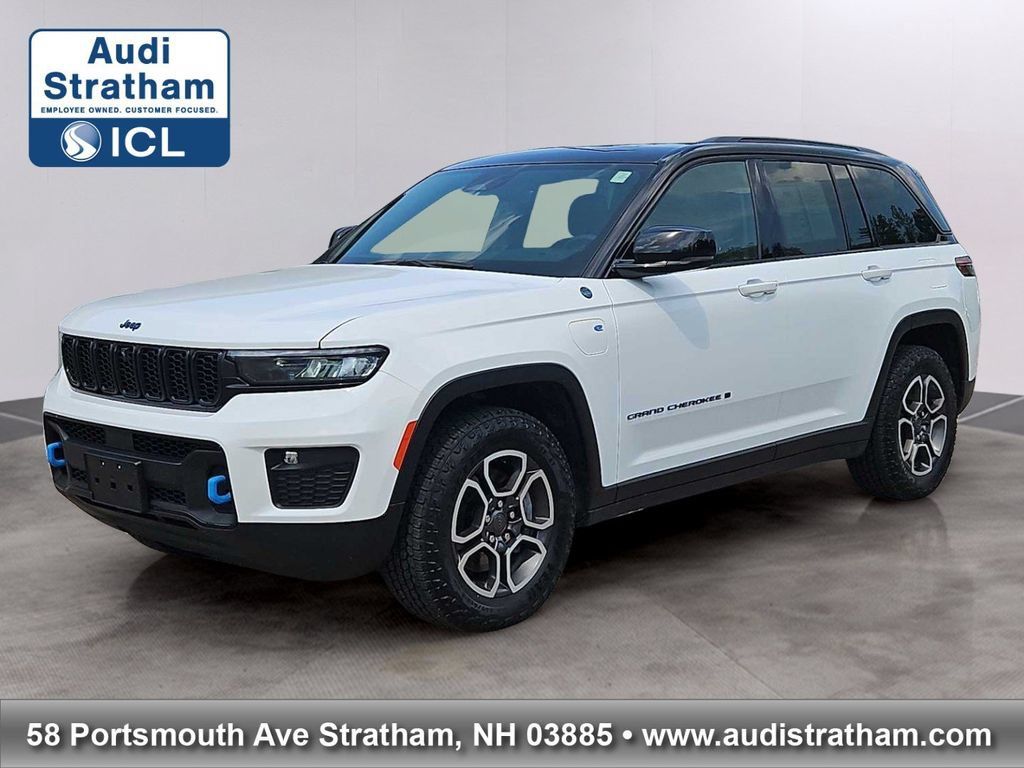 Used 2024 Jeep Grand Cherokee Trailhawk AWD/4WD image 1