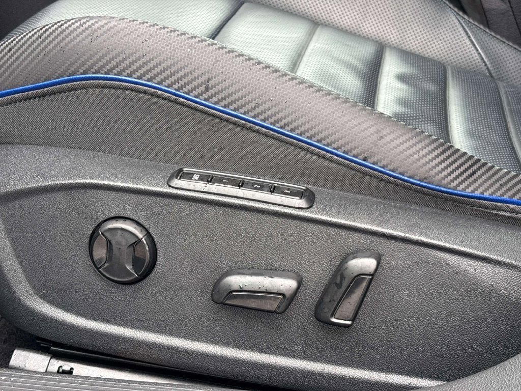 Used 2024 Volkswagen Golf R AWD/4WD image 31