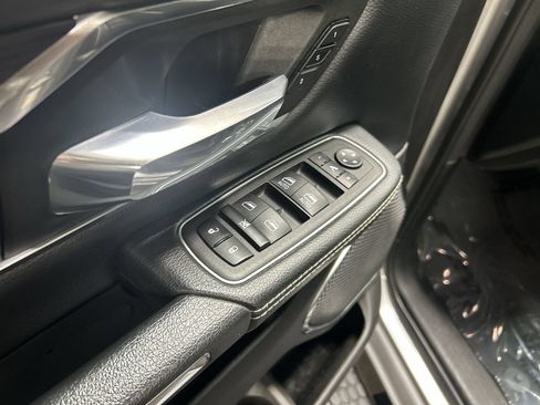 Used 2024 RAM 1500 Laramie AWD/4WD image 24