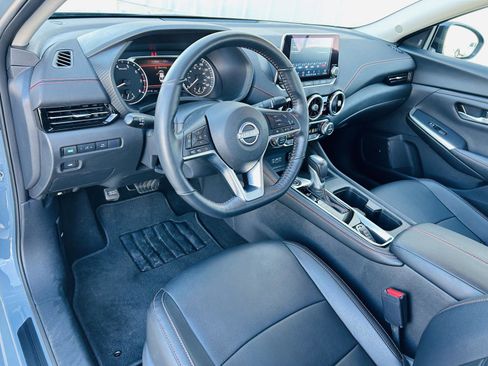 Used 2024 Nissan Sentra SR w/ SR Premium Package image 15