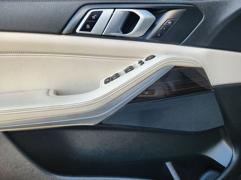 Used 2020 BMW X5 xDrive40i w/ Convenience Package image 13