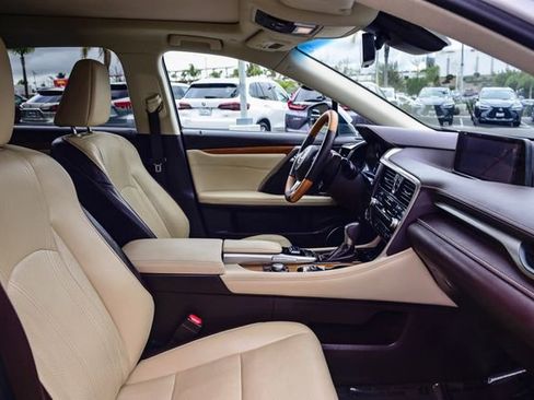 Used 2018 Lexus RX 350 FWD w/ Premium Package image 19