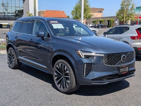 Used 2026 Volvo XC90 B6 Plus w/ Protection Package Premier image 3