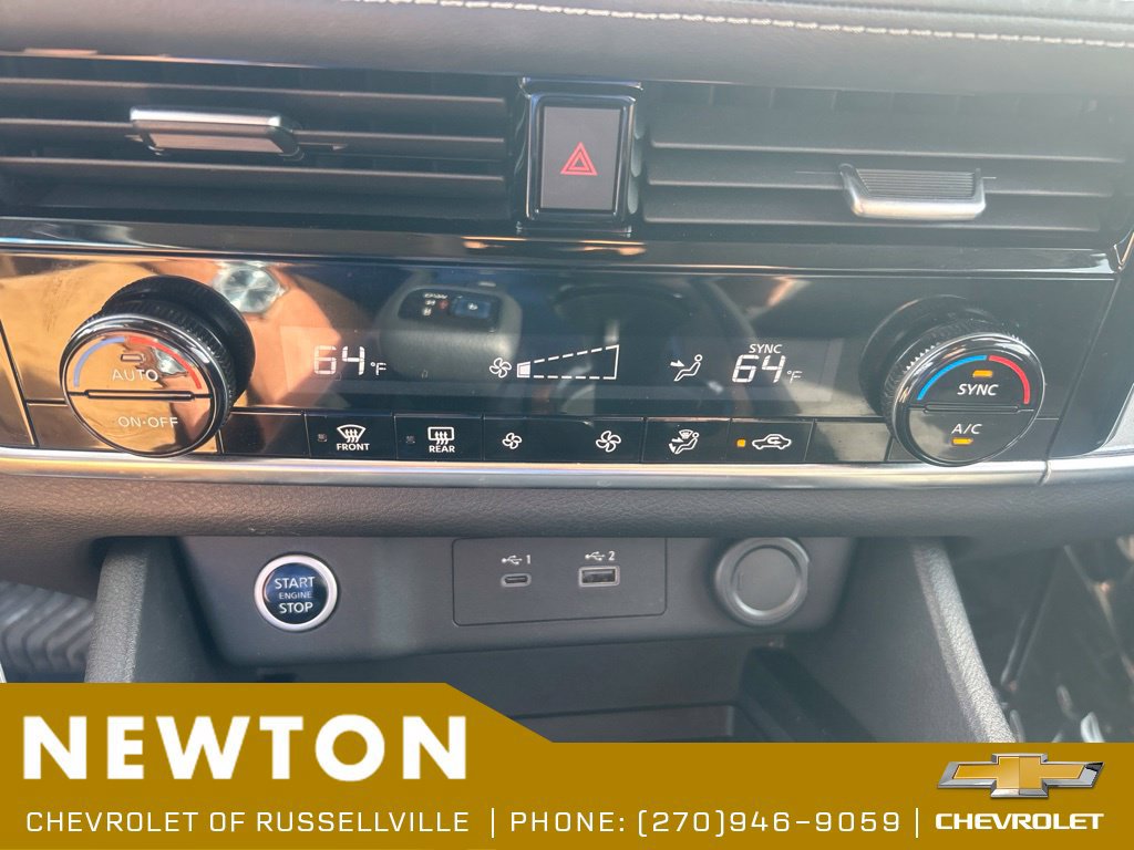 Used 2021 Nissan Rogue SV AWD/4WD image 12
