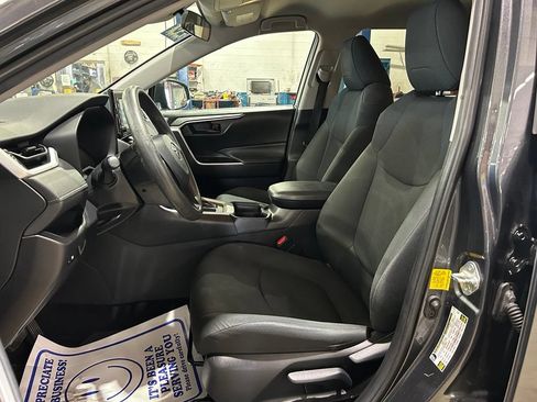 Used 2020 Toyota RAV4 LE w/ All Weather Liner Package FWD image 15