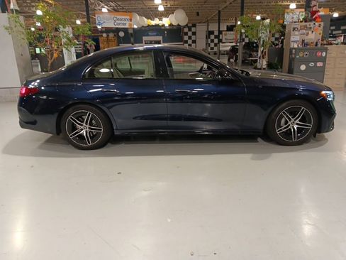 Used 2024 Mercedes-Benz E 350 4MATIC Sedan image 8