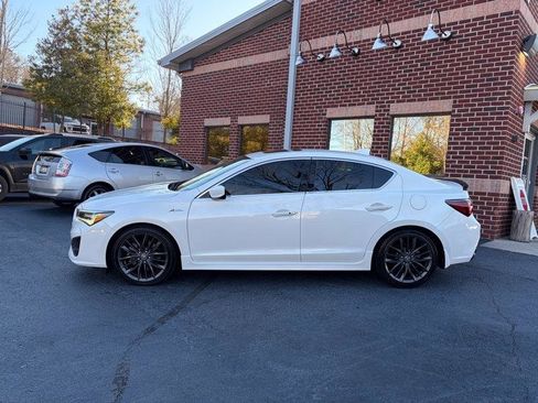 Used 2019 Acura ILX image 4