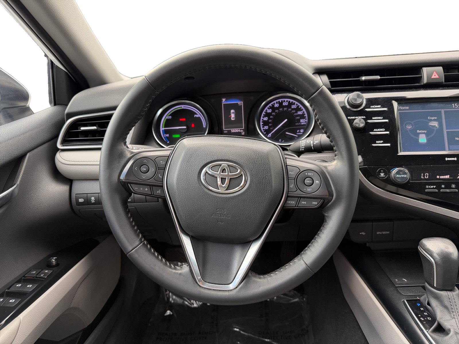 Used 2020 Toyota Camry SE w/ Carpet Mat Package FWD image 12