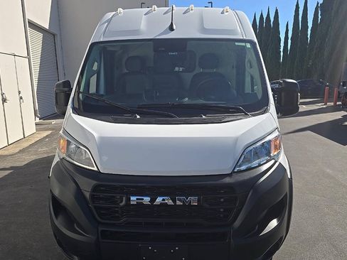 Used 2024 RAM ProMaster 2500 FWD image 6