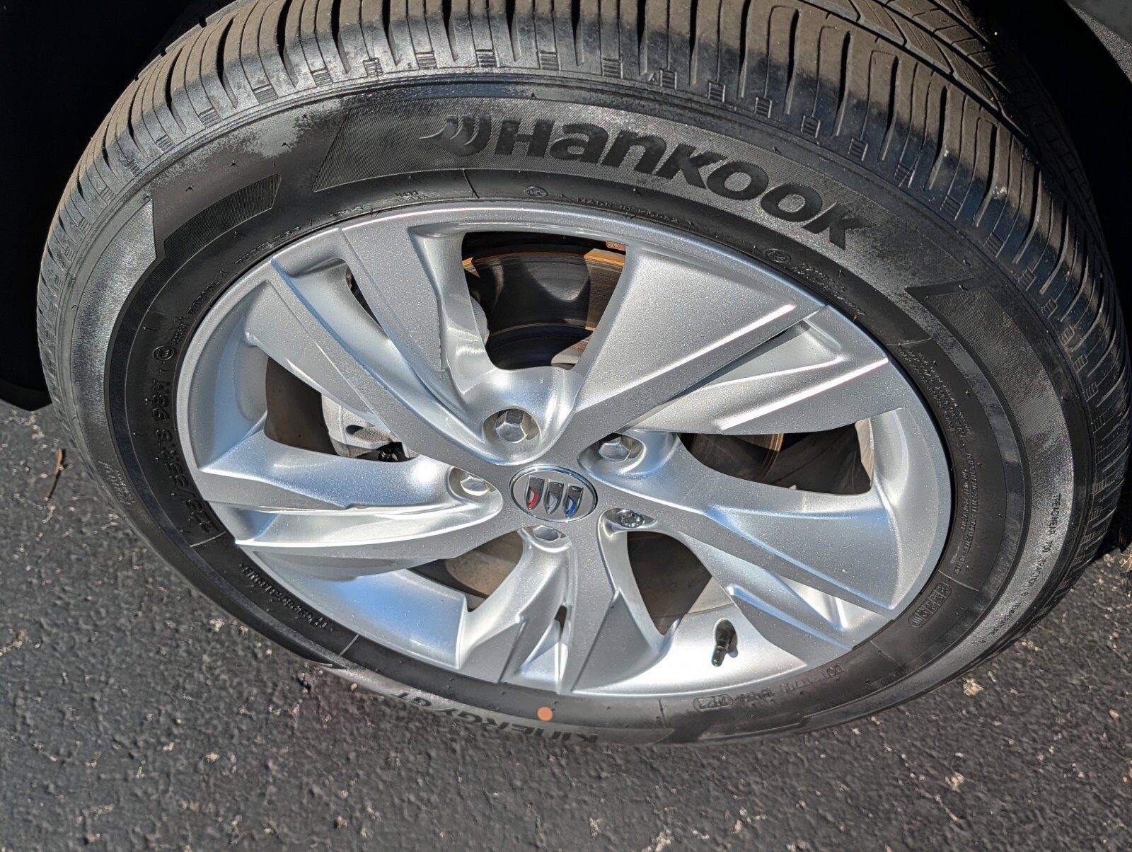 Used 2024 Buick Encore GX Preferred FWD image 18