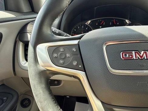 Used 2023 GMC Terrain SLT FWD image 17