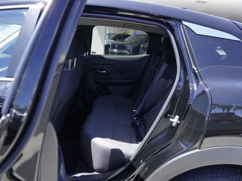 Used 2025 Nissan Kicks SV FWD image 22