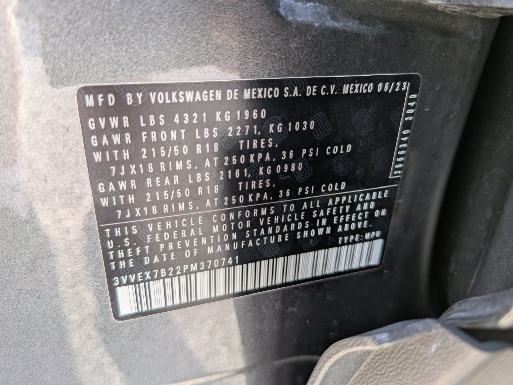 Certified 2023 Volkswagen Taos SE w/ Panoramic Sunroof Package FWD image 33