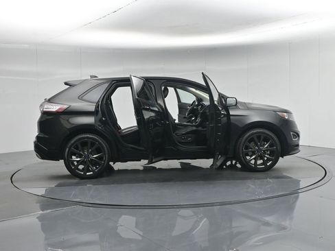 Used 2015 Ford Edge Sport w/ Equipment Group 401A FWD image 4