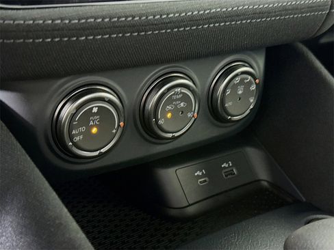 Certified 2025 Nissan Z Sport w/ Floor Mat Package image 8