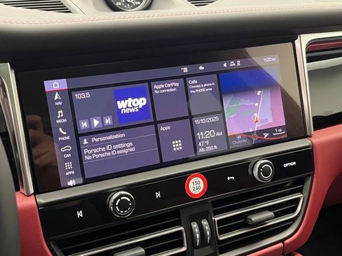 Used 2024 Porsche Macan S image 22