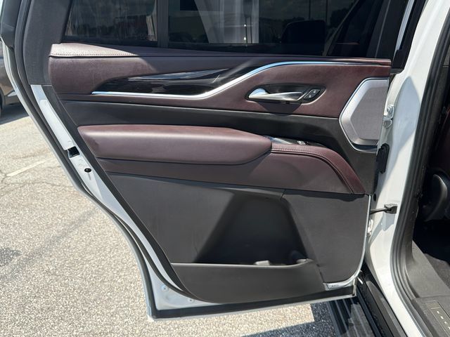 Used 2022 Cadillac Escalade Premium Luxury Platinum AWD/4WD image 22