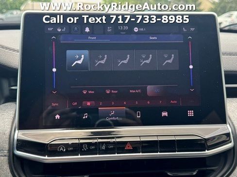 Used 2023 Jeep Compass Latitude w/ Convenience Group AWD/4WD image 24