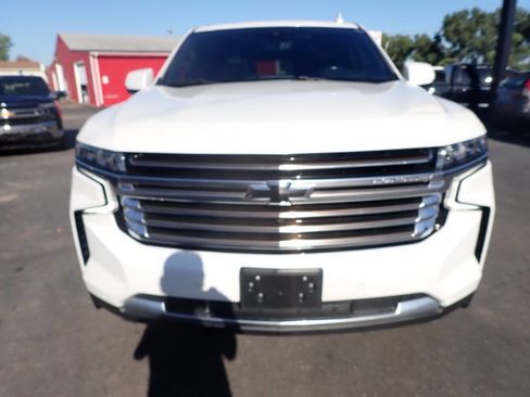 Used 2021 Chevrolet Tahoe High Country AWD/4WD image 2