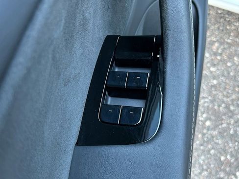 Used 2018 Tesla Model 3 image 19